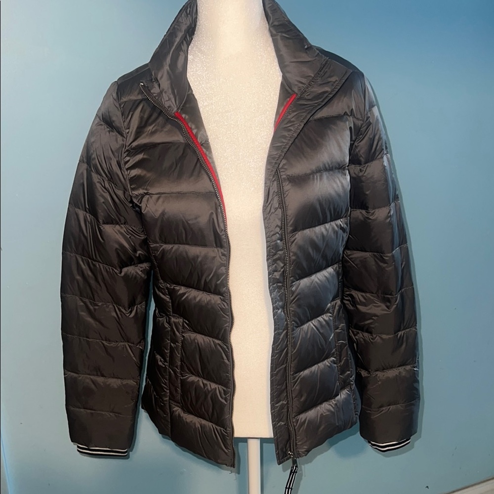 Women's Black Puffer Jacket